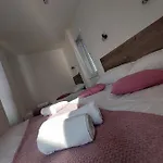 Nika Apartman
