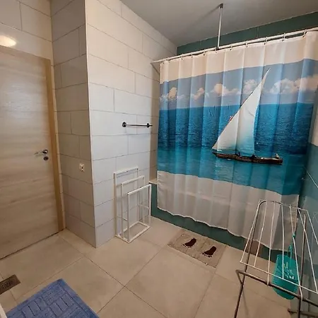 Nika * Ντουμπρόβνικ