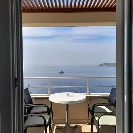 Nika * Ντουμπρόβνικ